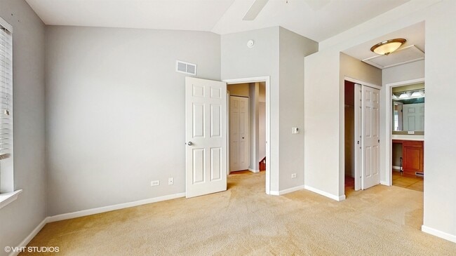 Building Photo - 273 Wildmeadow Ln