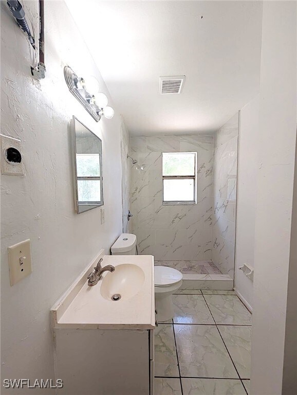 Building Photo - 3135 Blount St