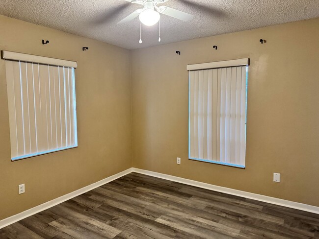 Building Photo - 3 bedroom 2 bath located just minutes from Plant St and Downtown Winter Garden