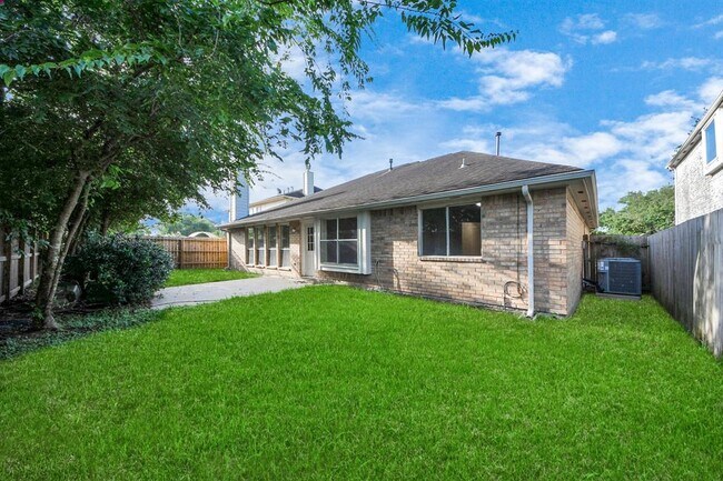 Building Photo - 21106 Brookrock Cir