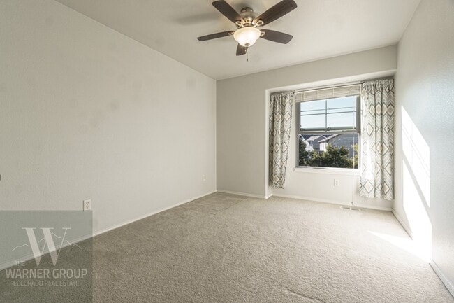 Building Photo - 9631 Stoneglen Dr