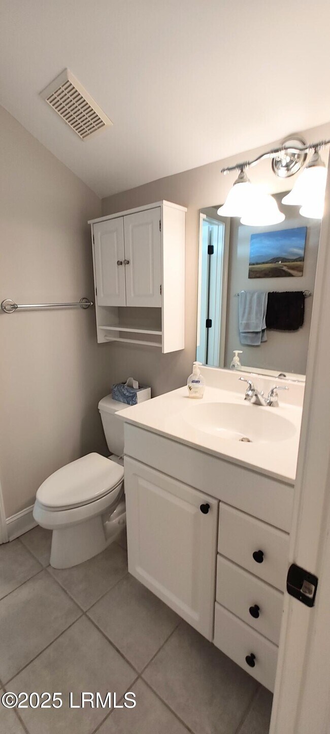 Building Photo - 503 Waight St