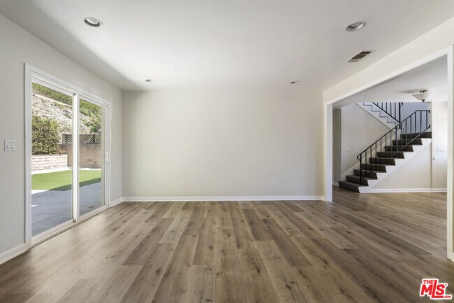 Building Photo - 4513 Wawona St
