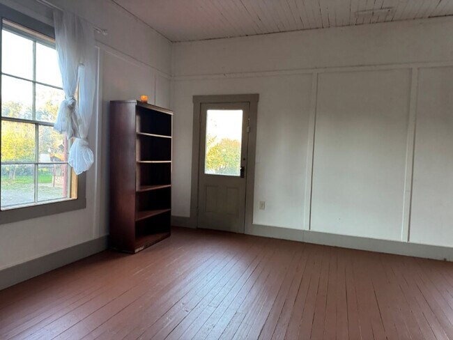 Building Photo - 7530 CA-16