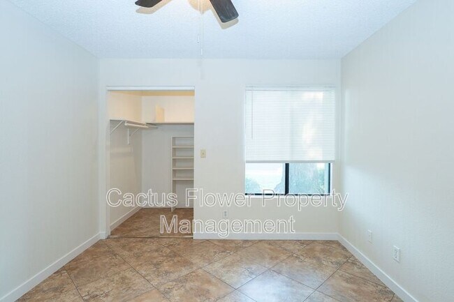 Building Photo - 747 S Extension Rd