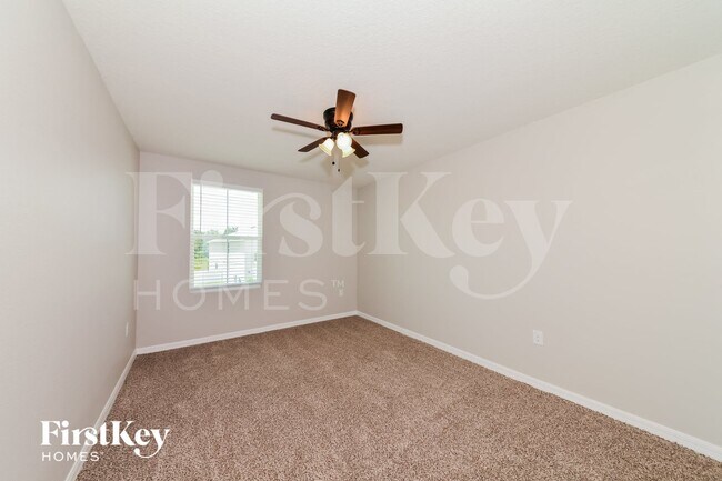 Building Photo - 5227 San Palermo Dr