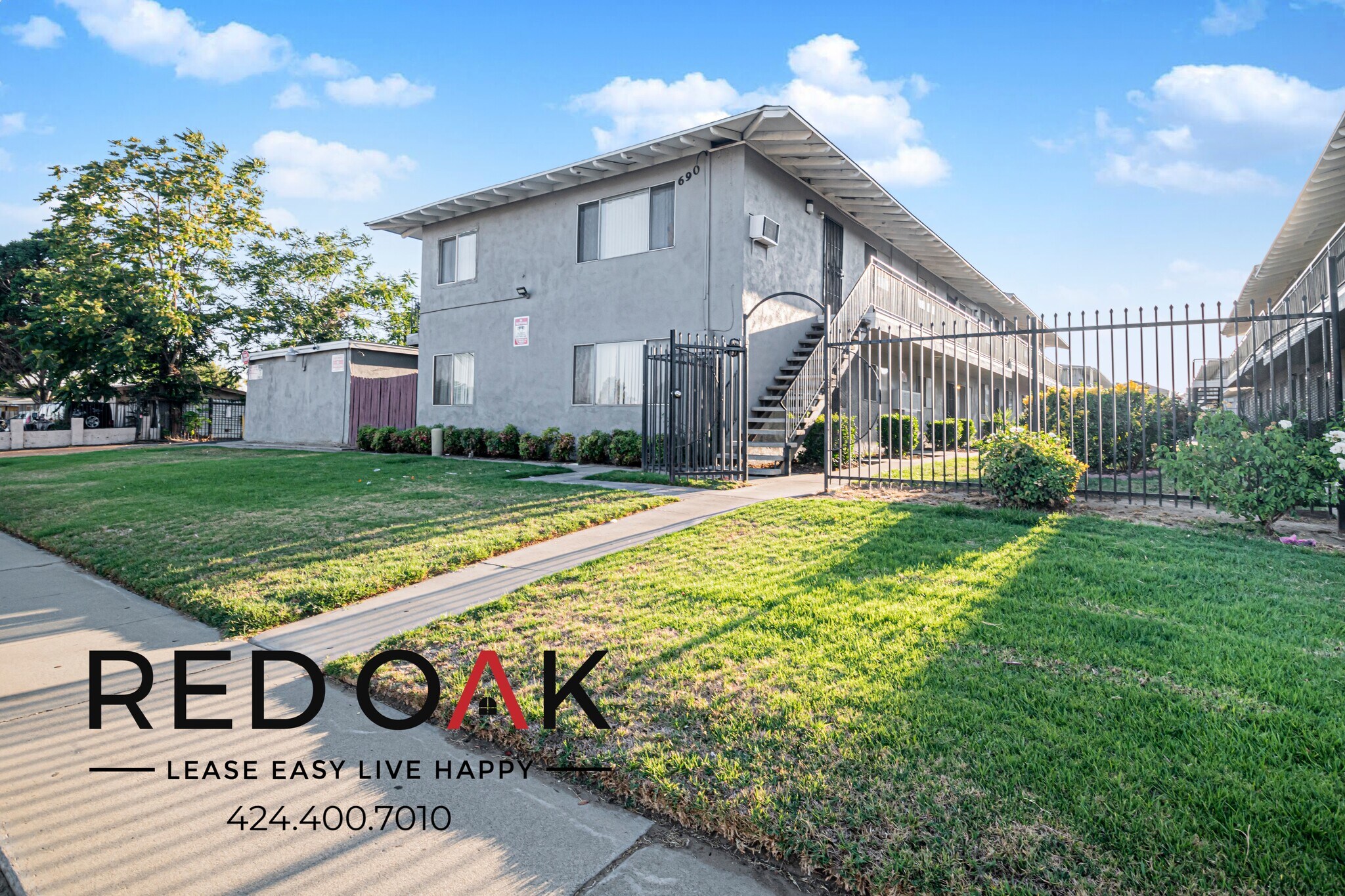 Building Photo - 690 S Riverside Ave