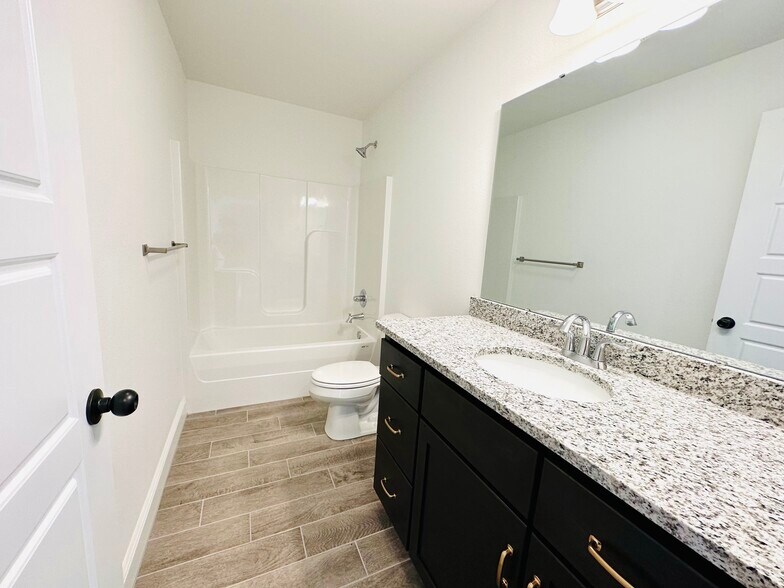 Building Photo - 2150 Tallgrass Ter