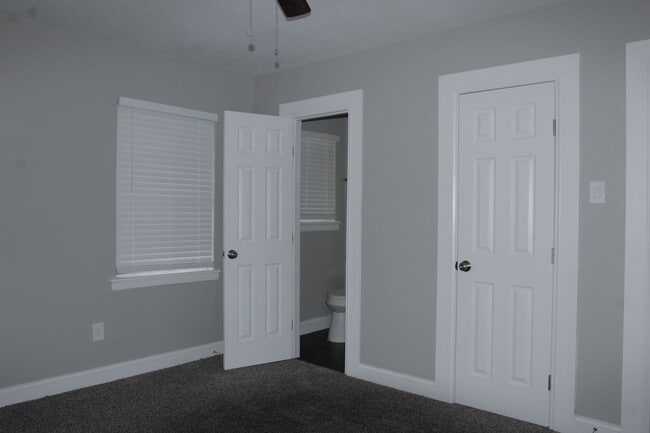 Building Photo - 6713 Pecan Park Dr