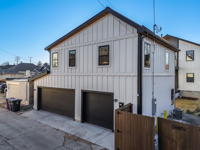 Building Photo - 3880 Sheridan Boulevard