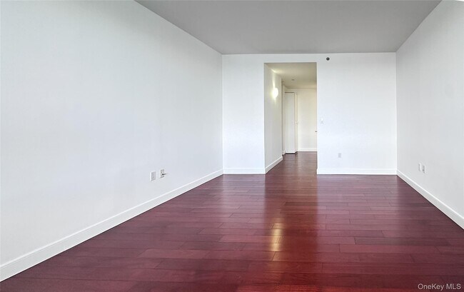 Building Photo - 10 City Pl