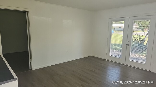 Building Photo - 111 Pioneer Rd