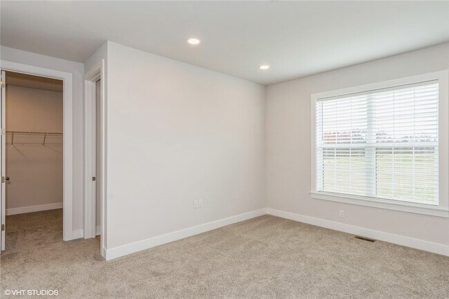 Building Photo - 403 Cranford Wy