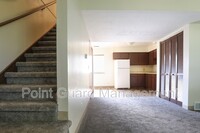 Building Photo - 3020 S 68th Ct