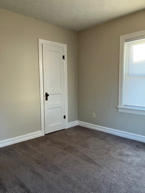 Building Photo - 832 S Fort Ave