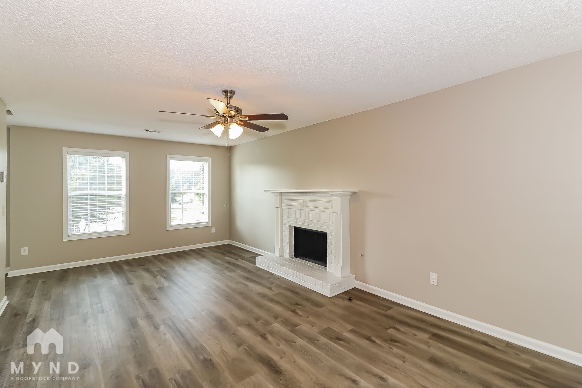 Building Photo - 203 Peachtree Glen Dr