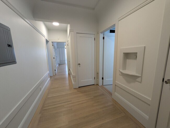 Building Photo - 1119Dol