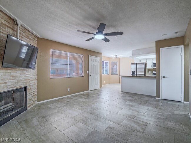 Building Photo - 912 Boulder Springs Dr