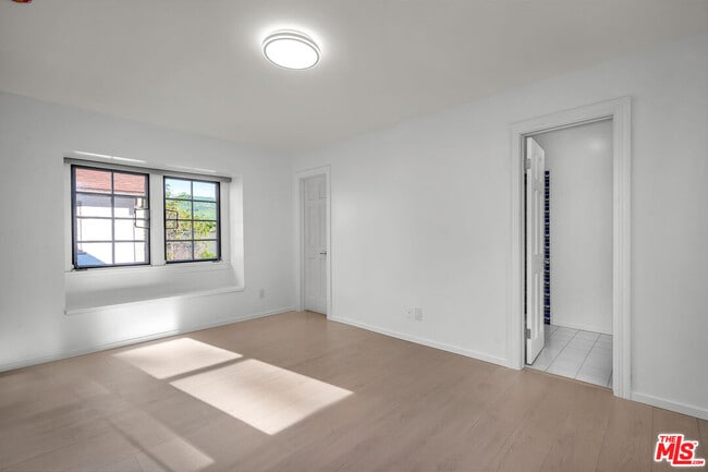 Building Photo - 17606 Camino De Yatasto