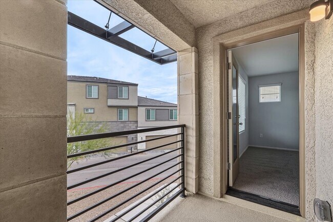 Building Photo - 1180 Heliodor Ave