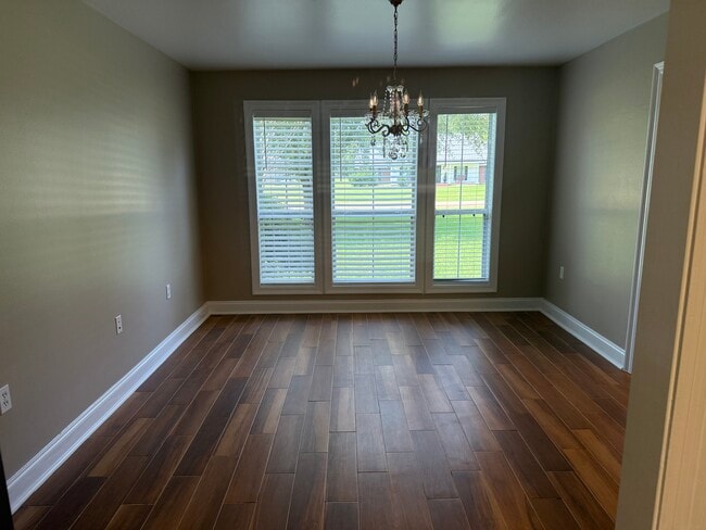 Building Photo - 41396 Jodie Ln