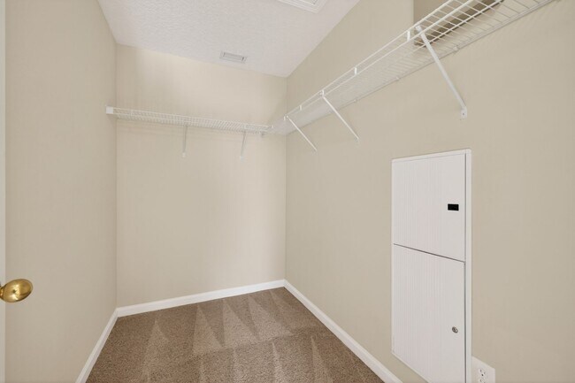 Building Photo - Gated Community