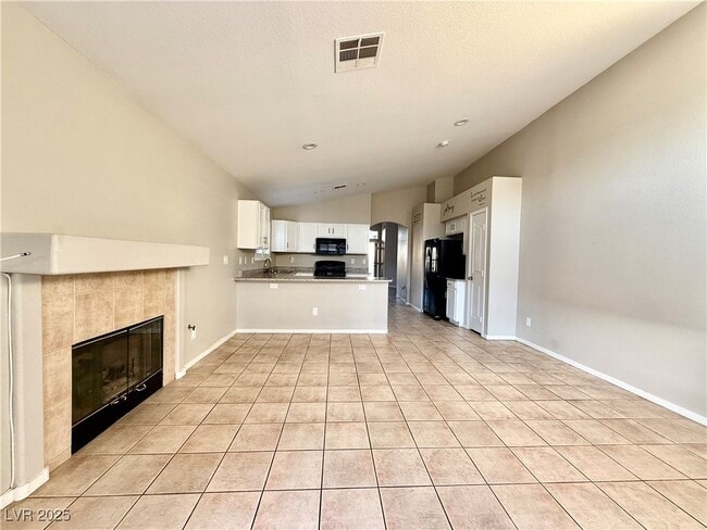 Building Photo - 923 Hollandsworth Ave