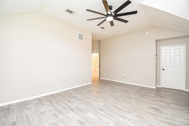 Building Photo - 23122 Beech Canyon Dr