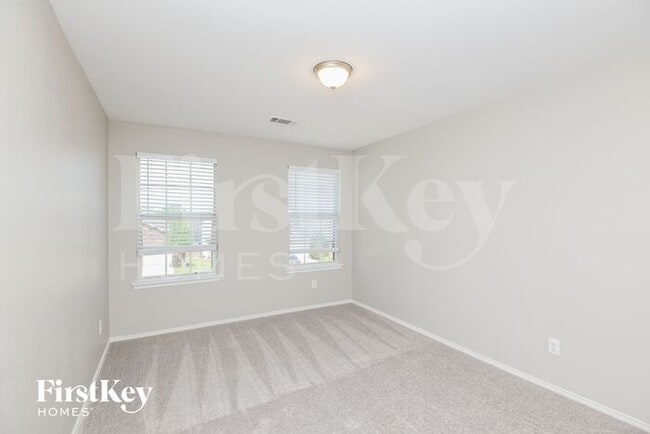 Building Photo - 5913 Bridal Trail