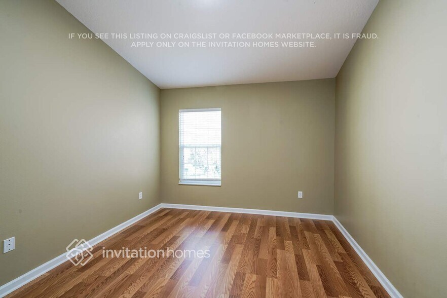 Building Photo - 26648 Castleview Way