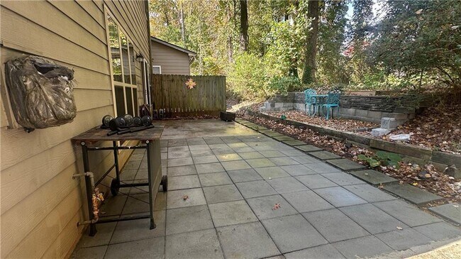 Building Photo - 115 Tyson Woods Rd