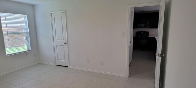 Building Photo - 3476 Mildren Bnd