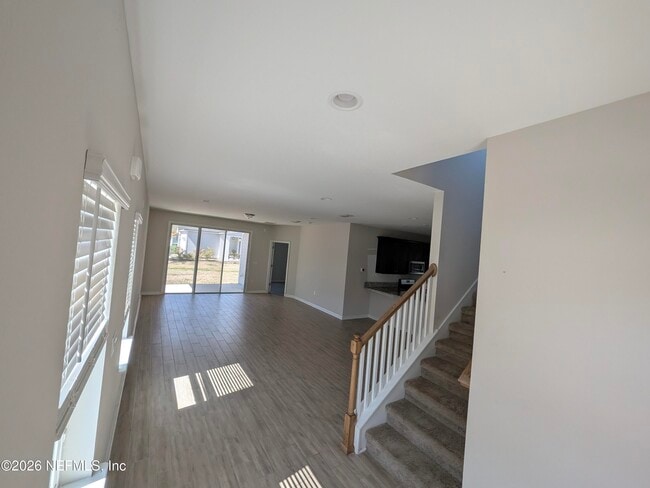 Building Photo - 100 Golden Fern Dr