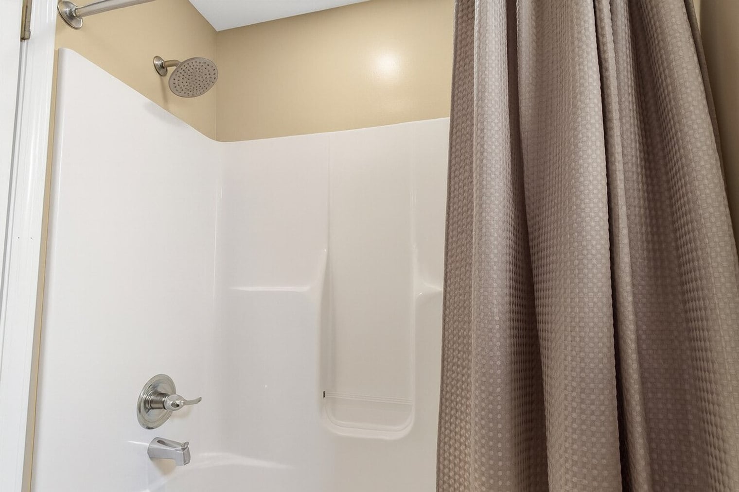 Building Photo - 18459 Sharon Ln