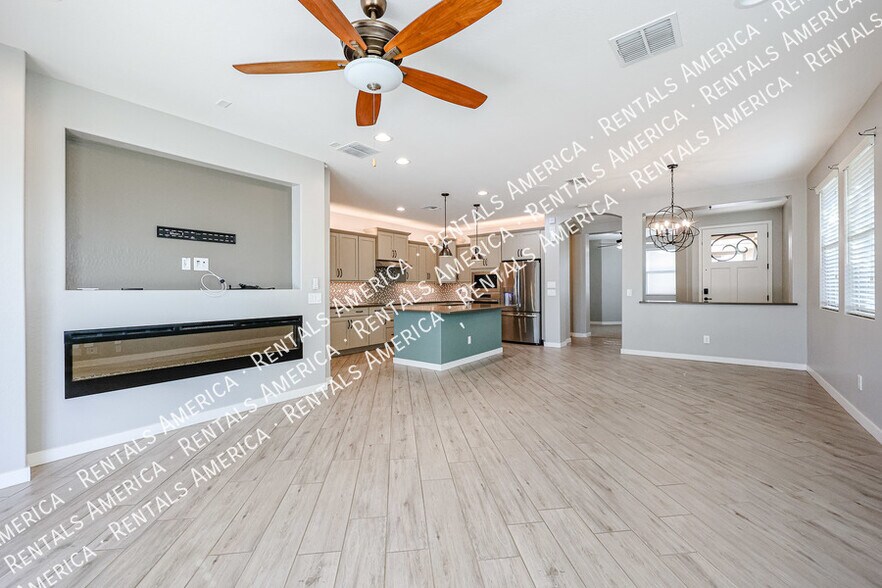 Building Photo - 18716 N Jameson Dr