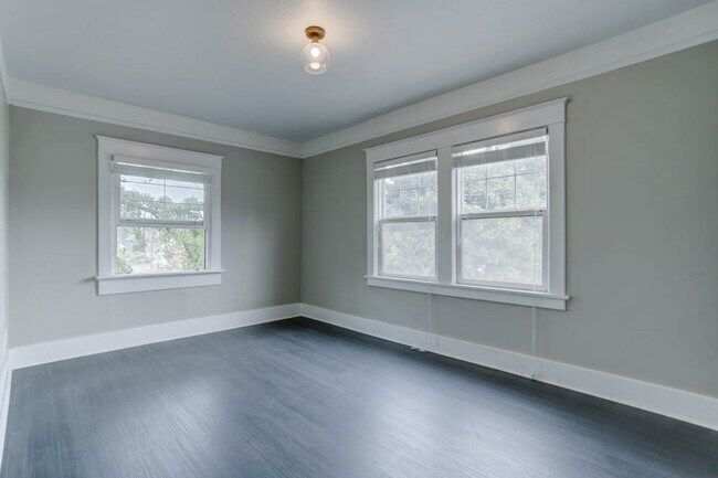 Building Photo - Fabulous Renovated Studio w/ Restored Vintage Details