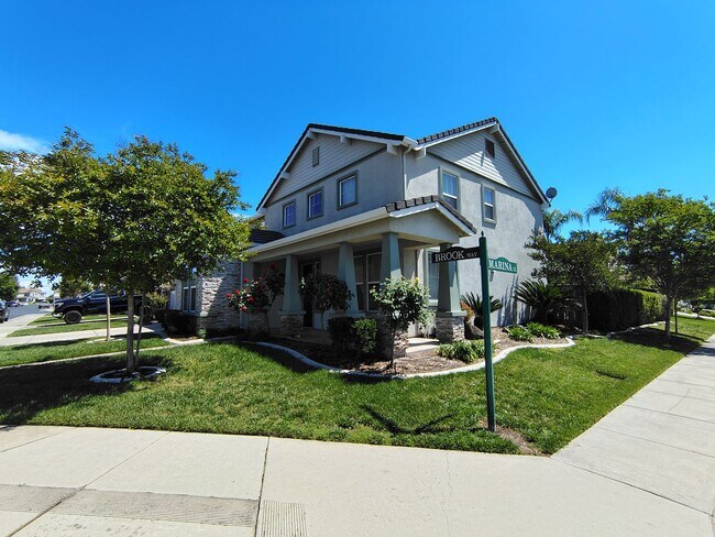 Building Photo - 13606 Brook Way