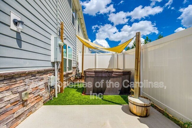 Building Photo - 7545 Hartsfield Dr