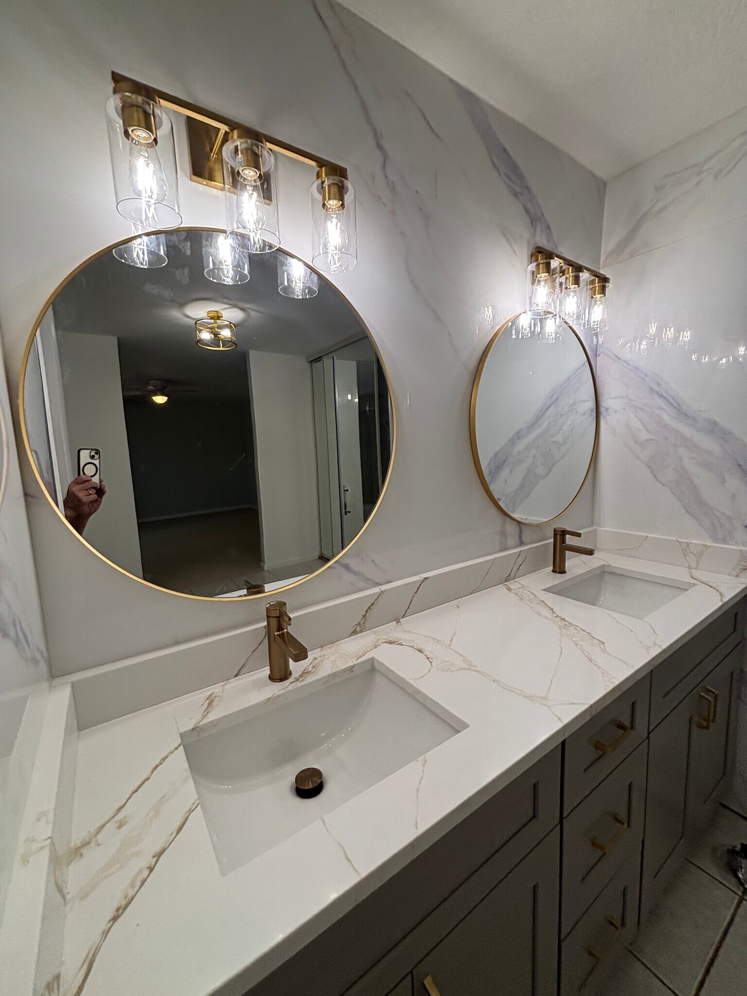 Building Photo - 1116 11th Ln