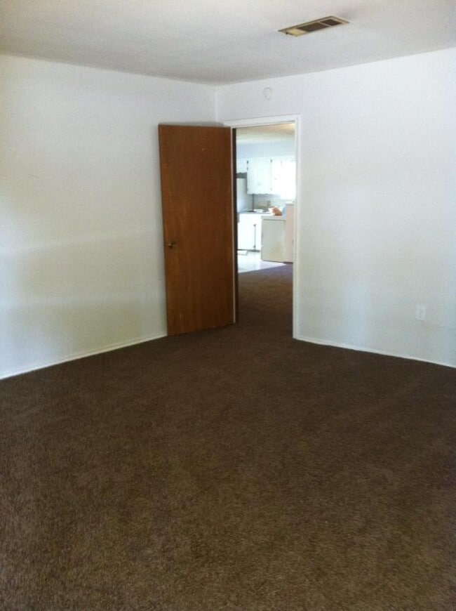 Building Photo - 3 Bedroom House in Carrollton, TX
