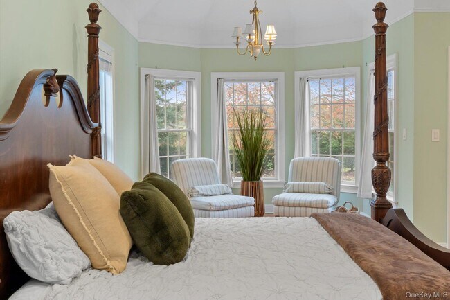 Building Photo - 2995 Laurel Trail