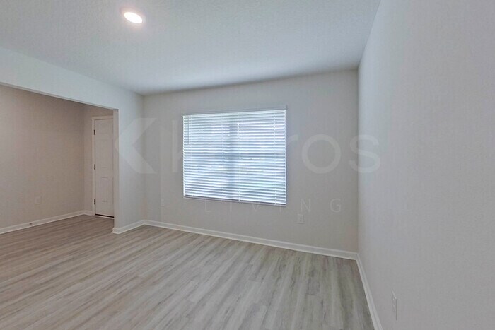 Building Photo - 412 Monarch Ln