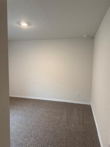 Building Photo - 1208 Riverbrook Ln