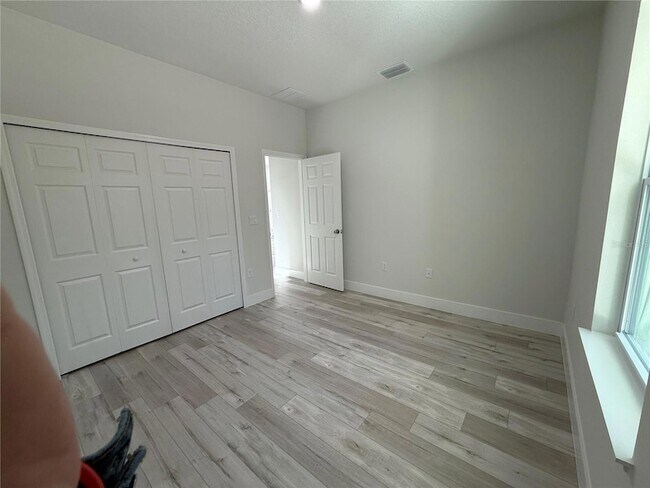 Building Photo - 7897 N Fieldstone Point