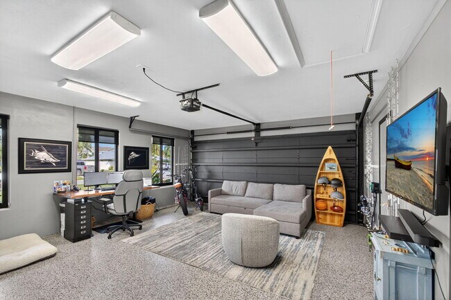 Building Photo - 12 Leeward Cir