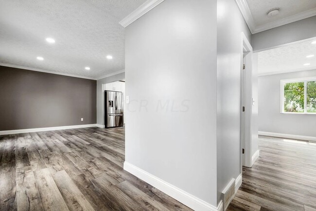 Building Photo - 2125 Scottingham Dr