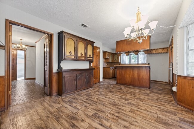 Building Photo - 5414 Spanish Oak Dr