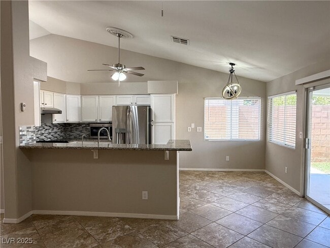 Building Photo - 1044 Thornfield Ln