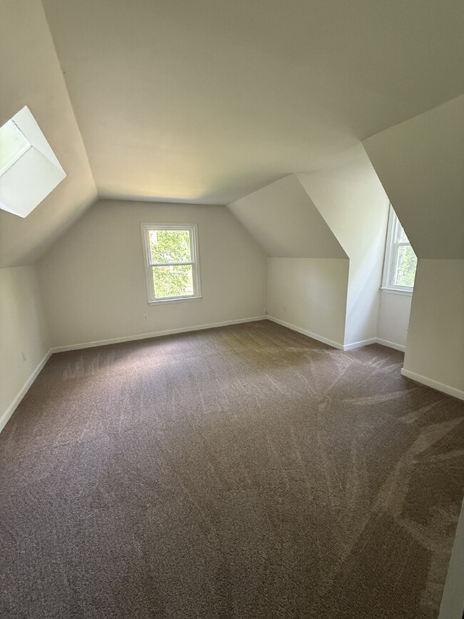 Building Photo - 4 Bedroom Cape Cod in Midlotian