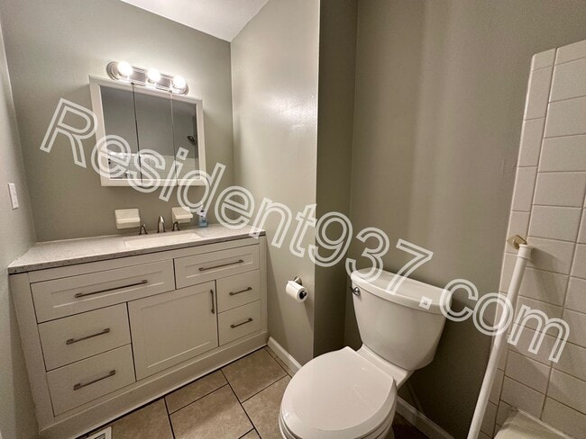 Building Photo - 3 Bed 1 Bath